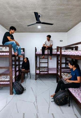 Apprenticeship | Hostel and backpacker property operations | Social media content creation | Food photography